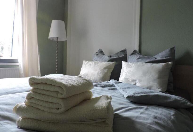 Standard room with outdoor bath, Altes Pastorat