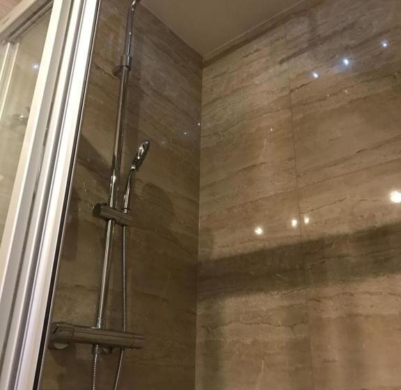 デラックスルーム, Centercity Apartments