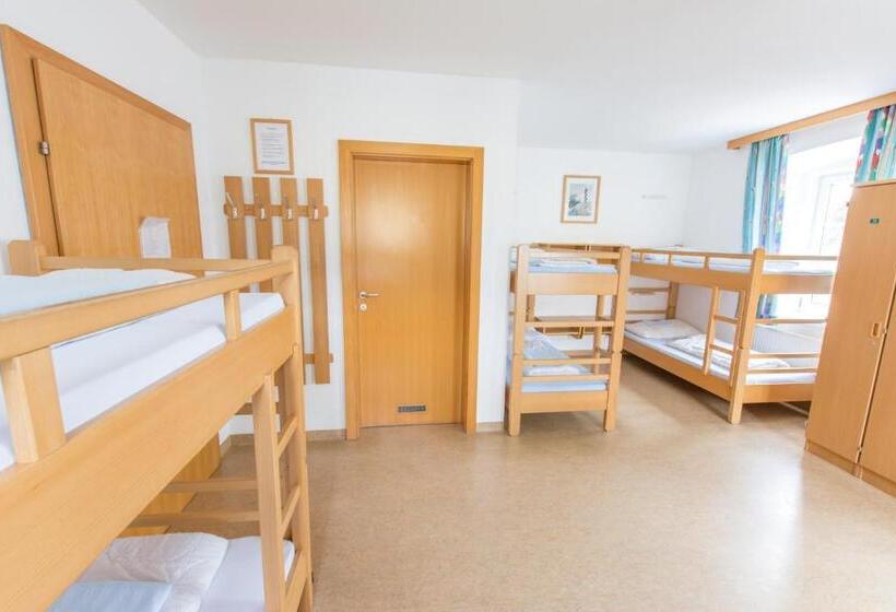 Семейный Номер, Jugendgästehaus Ulrichsberg