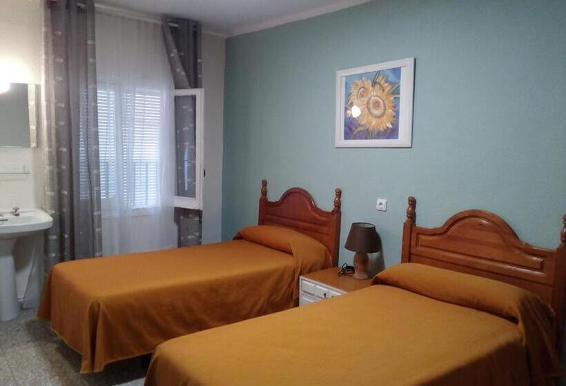 Номер Стандарт Совместная Ванная, Hostal ávila