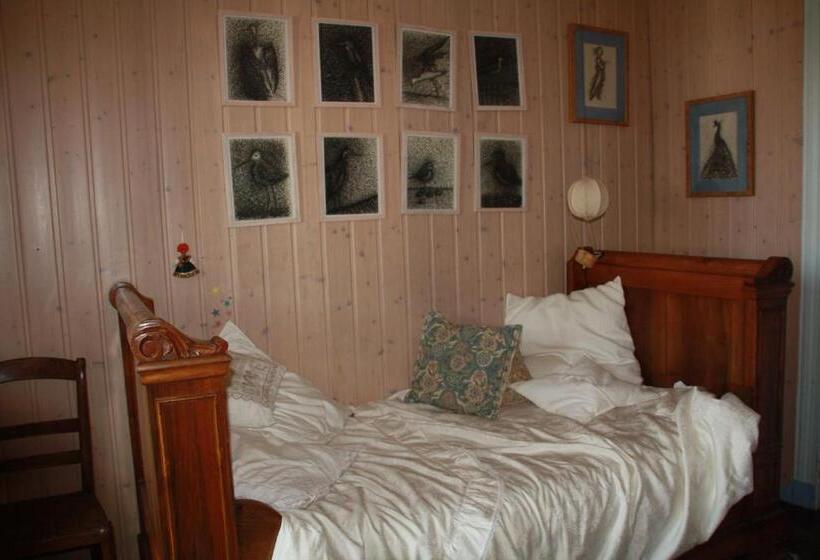 Номер Deluxe Одноместный, La Maison Bleue