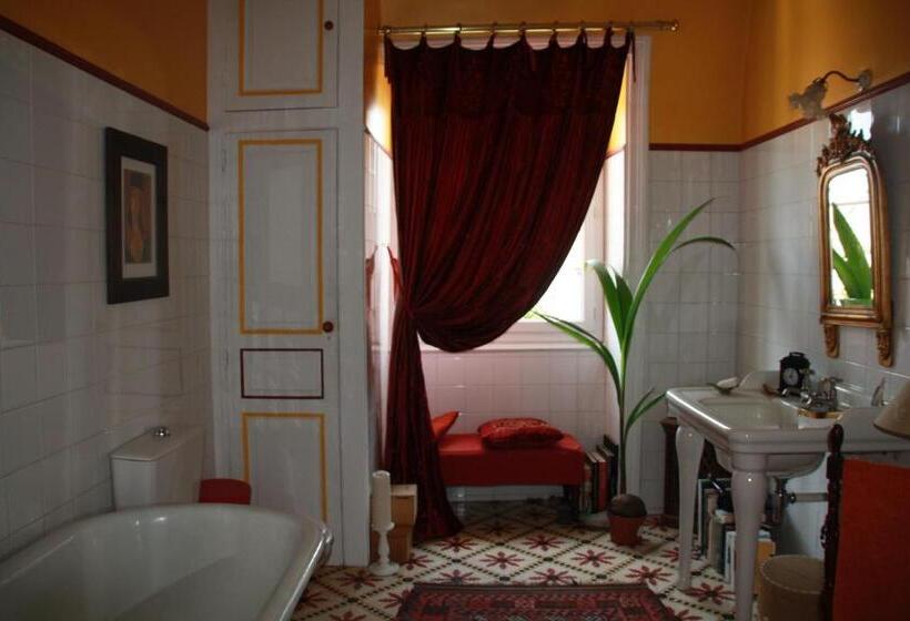 Номер Deluxe, La Maison Bleue