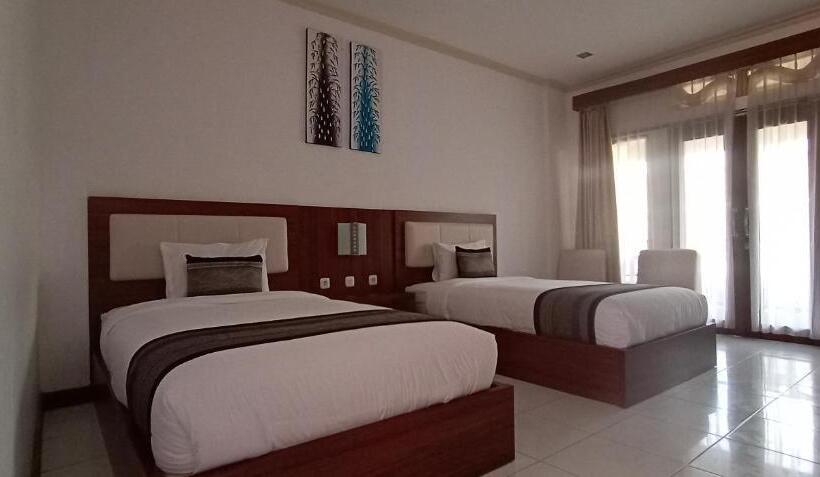Quarto Superior, Friends Beach