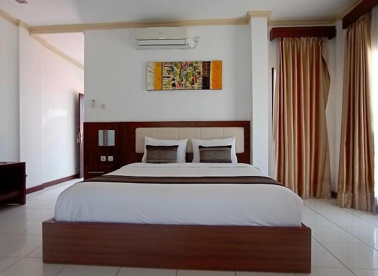 Quarto Superior, Friends Beach