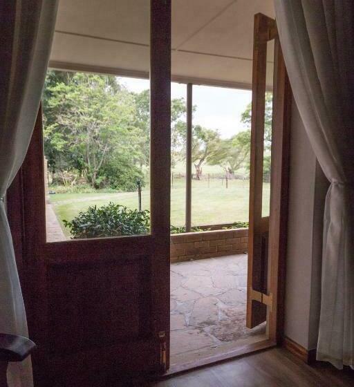 Номер Стандарт Вид на Сад, Lalani B&b/self Catering Cottages
