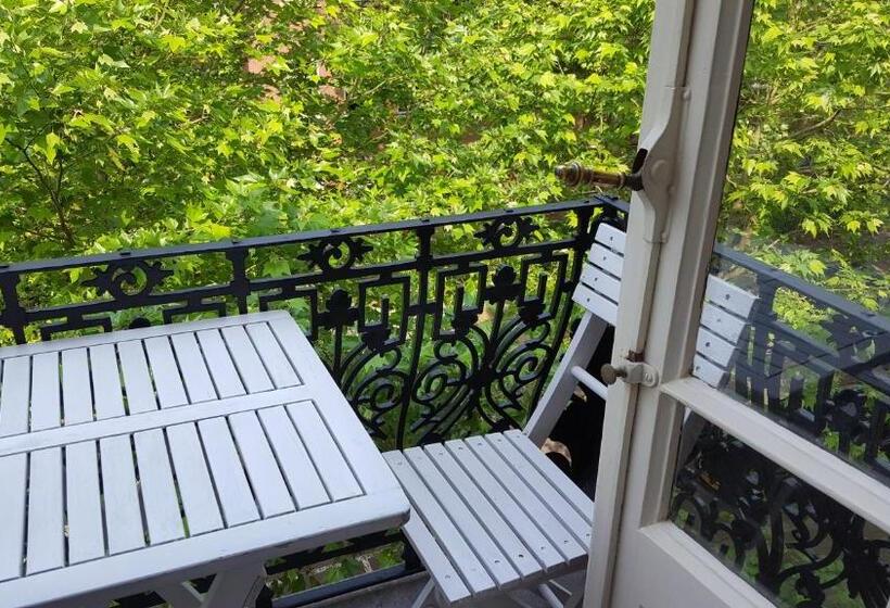 Quarto Estandar com Sacada, City Lodge Stay A While
