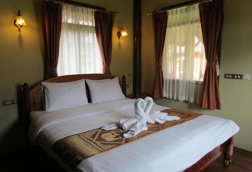 ویلای استاندارد با چشم‌انداز باغ, Pongsin Resort