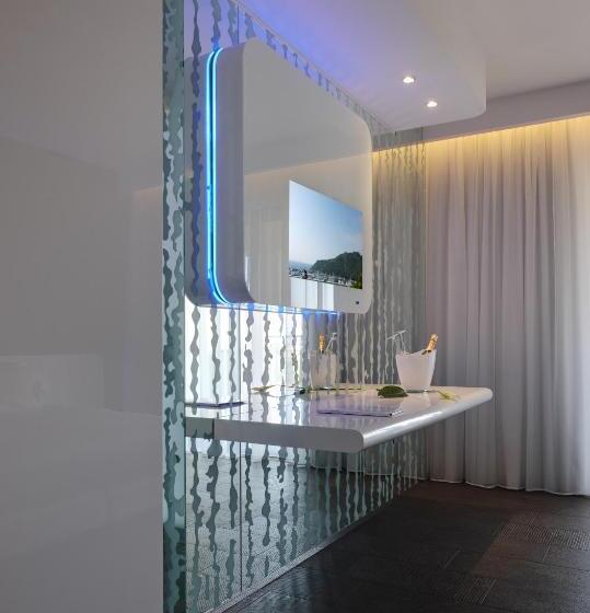 Полулюкс с Балконом, A Point Porto Ercole Resort & Spa