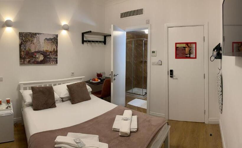 Номер Deluxe, City London