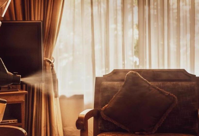 Королевский Номер, The Ummed Jodhpur Palace Resort & Spa