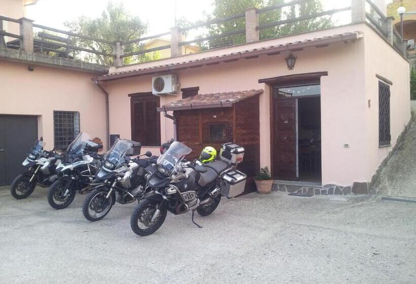 스탠다드 룸, Bed And Bikers