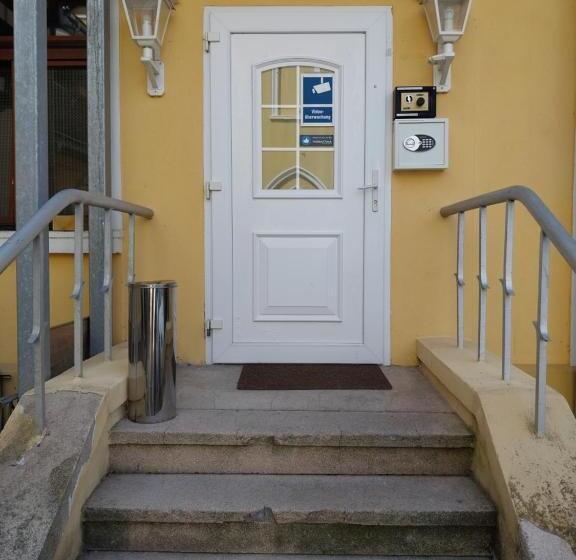 标准单人间, Pension Schloßwache Zerbst