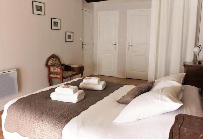 Family Suite, L Auberge De Montpezat