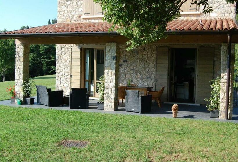 ویلای 3 خوابه, Agriturismo Casa Del Castagneto