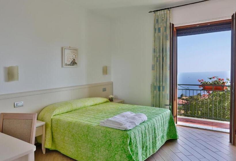 Triple Room Sea View, Bb Santalucia