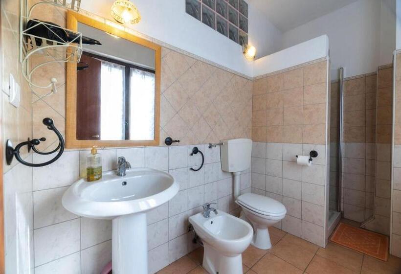 اتاق کلاسیک, Bed And Breakfast Le Petunie