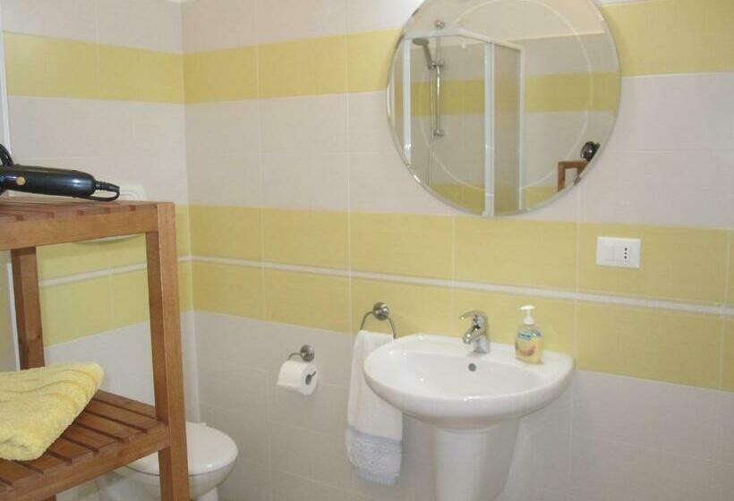 Quarto Triplo Estandar, Magnolia B&b