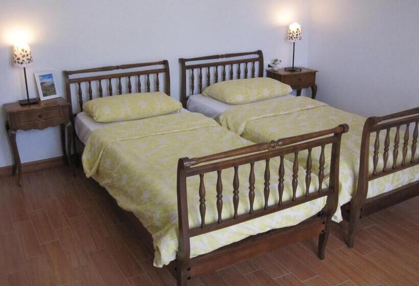 Quarto Triplo Estandar, Magnolia B&b