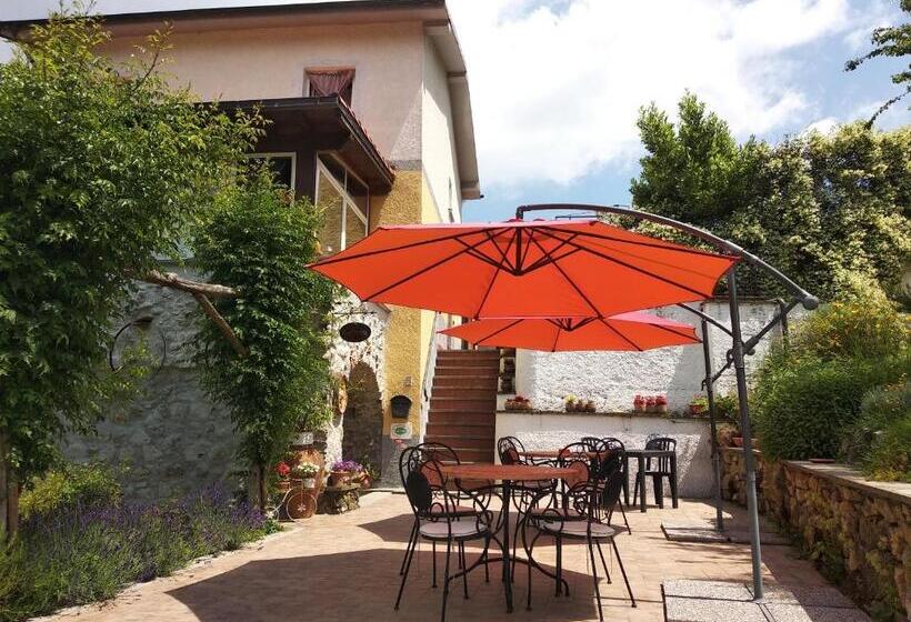 Номер Стандарт с Террасой, Country House La Scortica