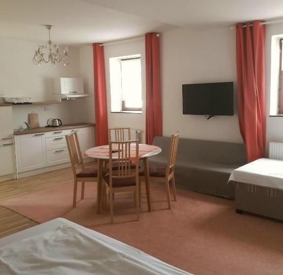 Апартаменты 1 Спальня, Apartmány Sedmikráska