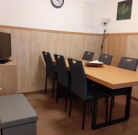 Апартаменты 2 Спальни, Zirnberg Appartements