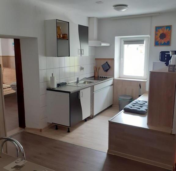 침실 2개 아파트, Zirnberg Appartements
