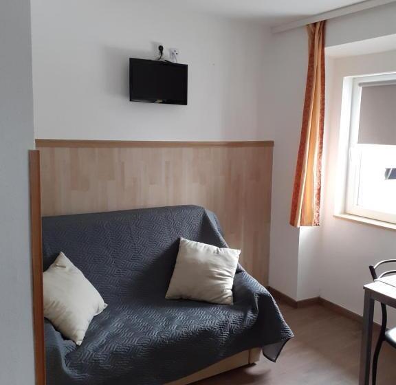 침실 2개 아파트, Zirnberg Appartements