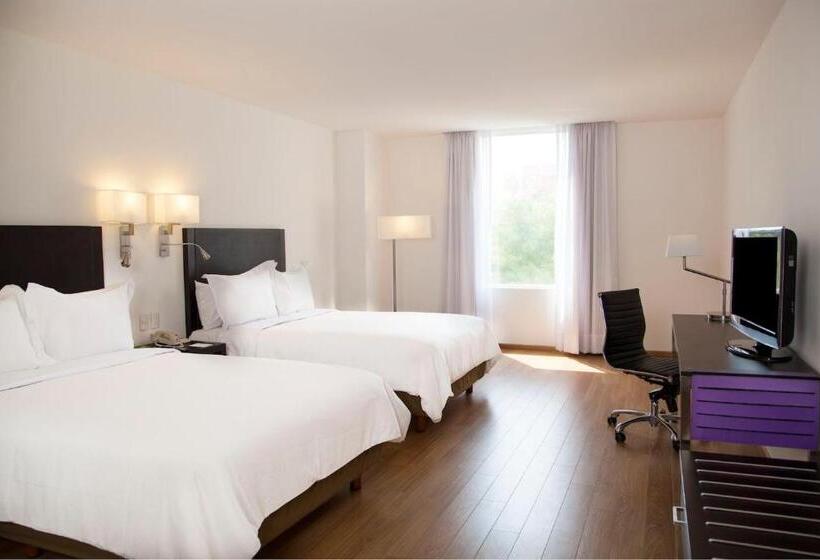 Номер Стандарт 2 Двуспальные Кровати, Fiesta Inn Express Naucalpan