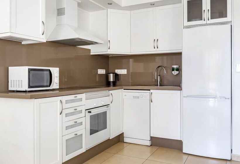 Апартаменты 2 Спальни, Sunset Harbour Club
