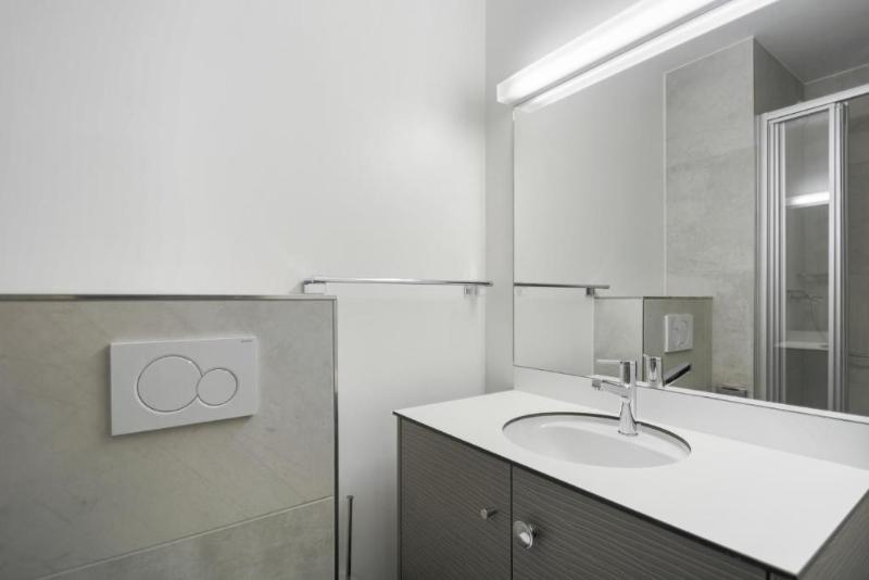 Номер Superior, Neuchatel City
