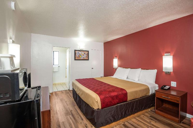 스탠다드 룸 킹사이즈 침대, Econo Lodge Near The University Of Arizona