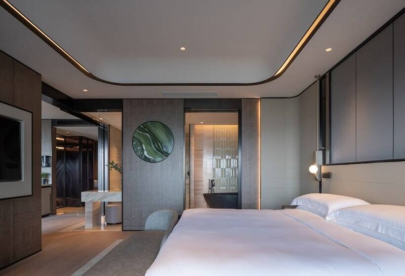اتاق پریمیوم با بالکن, Intercontinental Shanghai Harbour City, An Ihg