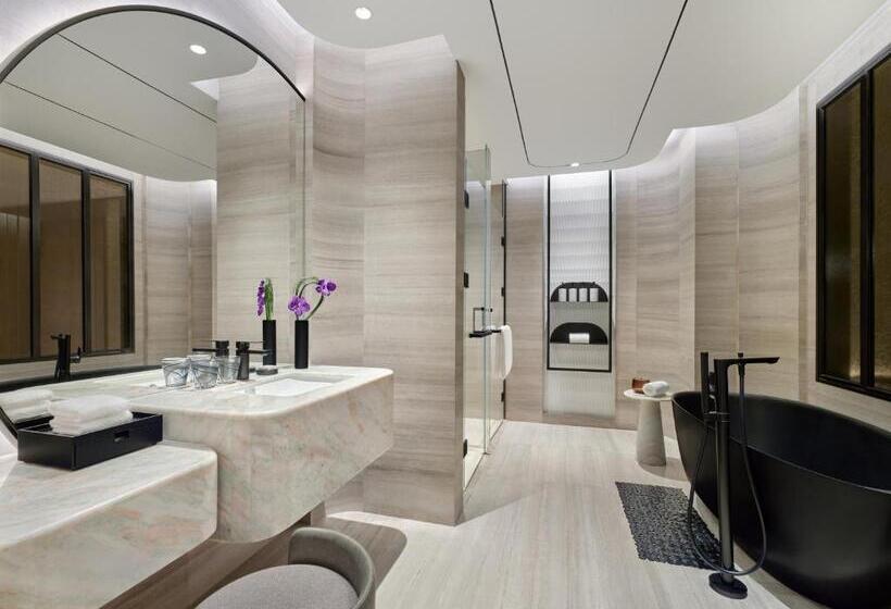 اتاق کلاسیک با چشم‌انداز دریاچه, Intercontinental Shanghai Harbour City, An Ihg