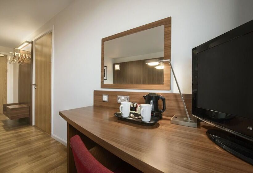 Номер Стандарт Трехместный, Ramada Encore Newcastle Gateshead