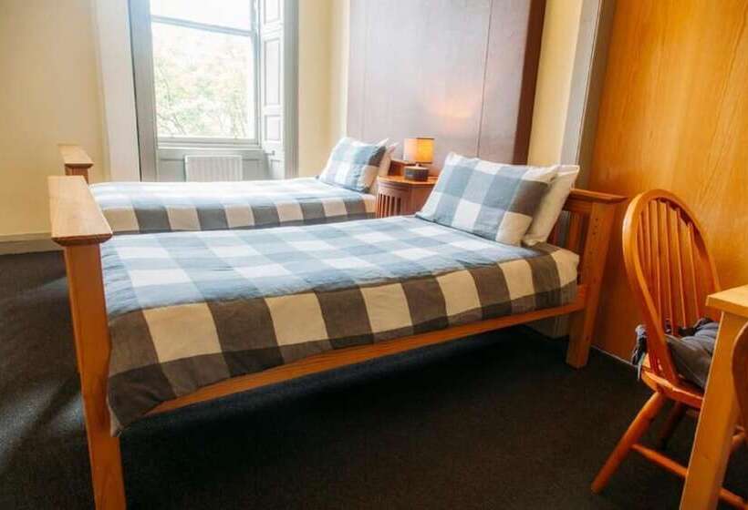 Номер Стандарт, Dundee Backpackers Hostel