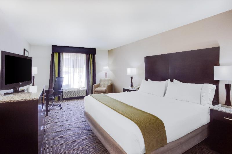 Стандартный Номер Кровать Кинг, Holiday Inn Express Hotel & Suites Mebane, An Ihg