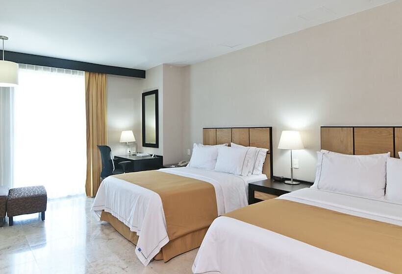 ２ダブルベッドのスタンダードルーム, Holiday Inn Express Ciudad Del Carmen, An Ihg