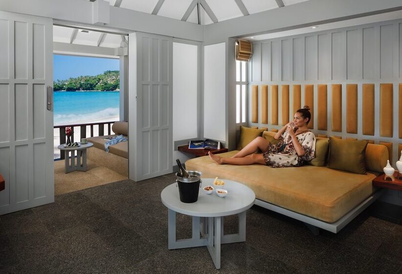 سوییت لوکس, The Surin Phuket
