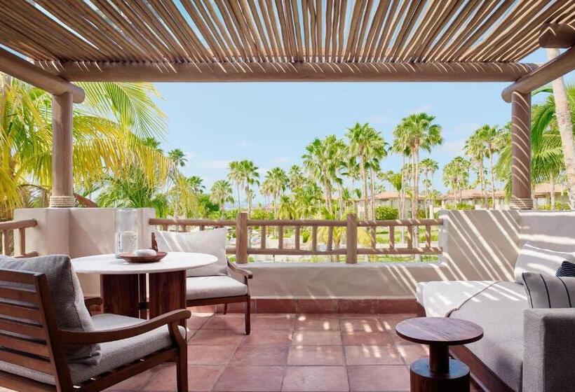 キングサイズベッドのデラックスルーム, The St. Regis Punta Mita Resort