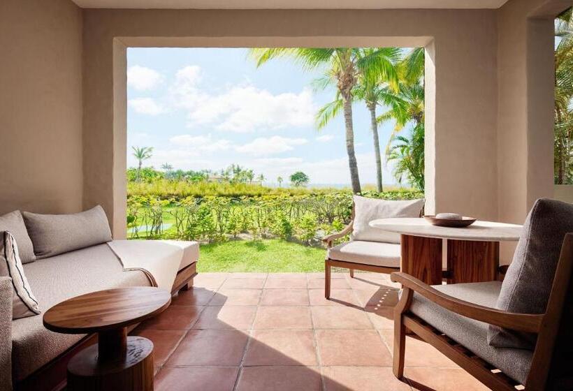 オーシャンビューデラックスルーム, The St. Regis Punta Mita Resort