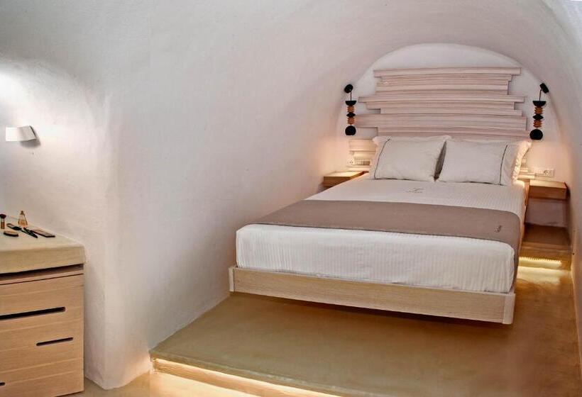 سوییت جونیور اجرایی, Aperto Suites  Adults Only