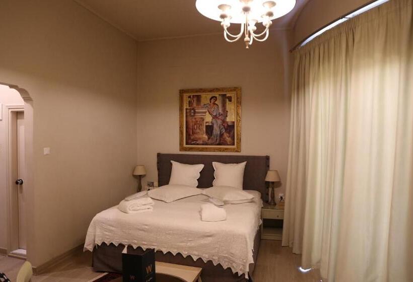 Полулюкс с Балконом, Esperia Boutique