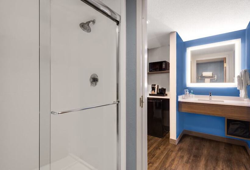 Номер Стандарт, Holiday Inn Express Cambridge, An Ihg