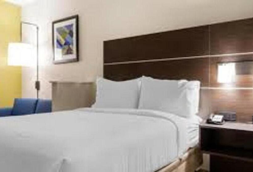 스위트 킹사이즈 침대, Holiday Inn Express Mccomb, An Ihg