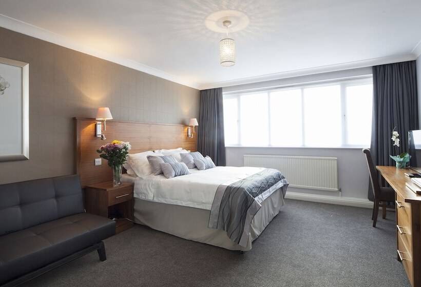 Полулюкс, The New London Carlton Hotel & Service Apartments