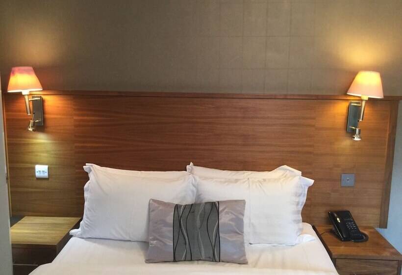 Студия Стандарт, The New London Carlton Hotel & Service Apartments