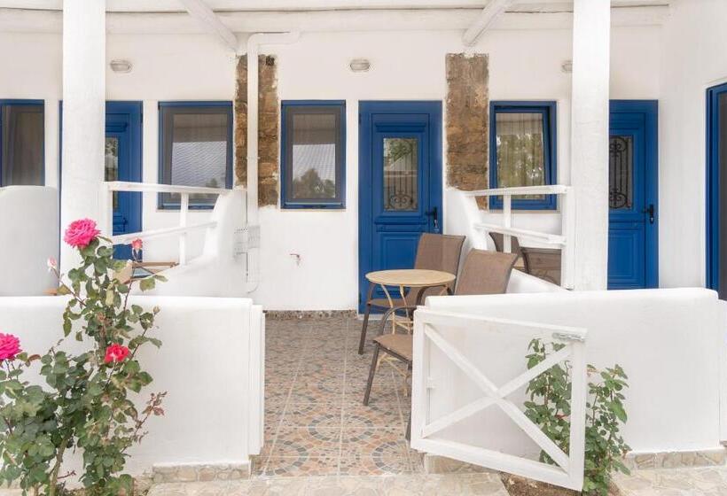 四人标准间, Alexandros By The Beach   Serifos