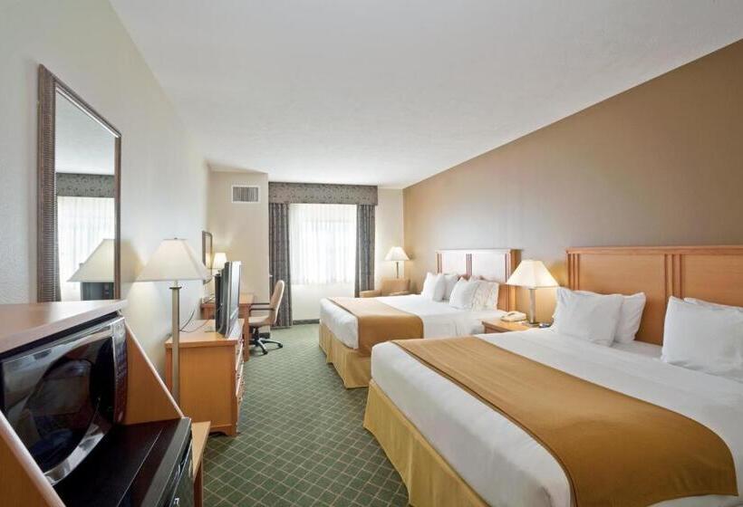 장애인을 위한 스탠다드 룸, Holiday Inn Express Hotel & Suites Lincoln South, An Ihg