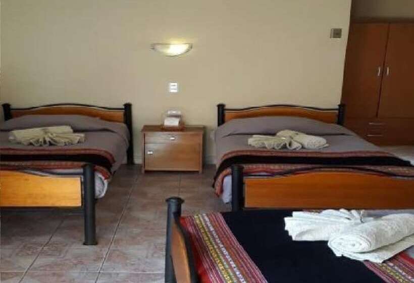 4인용 스탠다드 룸, Hostal Katarpe
