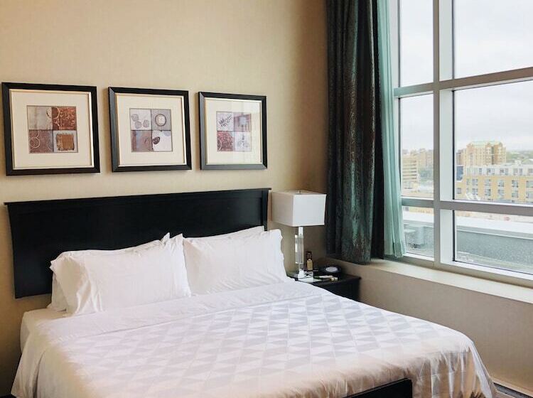 阁楼套房, Holiday Inn Saskatoon Downtown, An Ihg